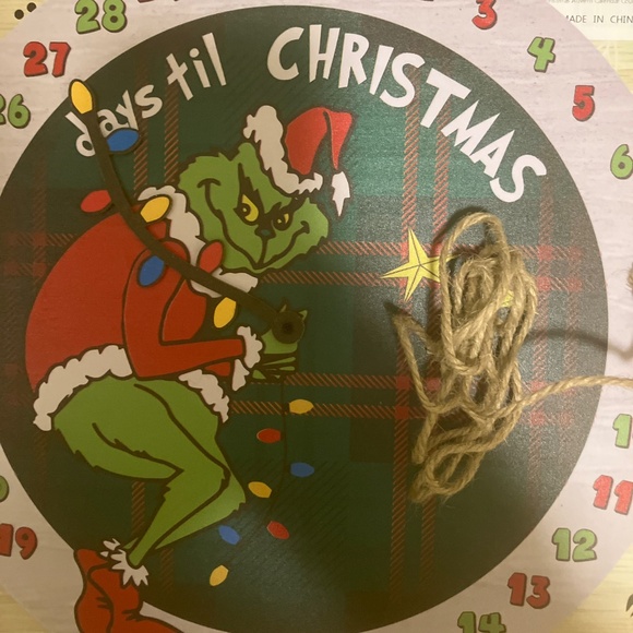 Christmas Advent Calendar Grinch Countdown - Picture 2 of 6
